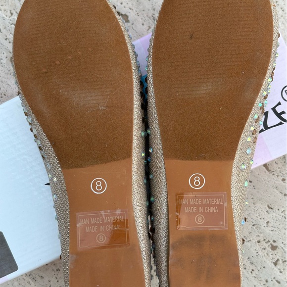 ✨NEW✨Champagne Gold Embellished Ballet Flats - Picture 10 of 11